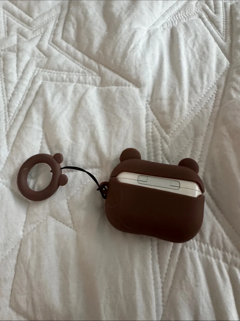 Apple Aipods with Brown Bear Silicone AirPods Case with Ring